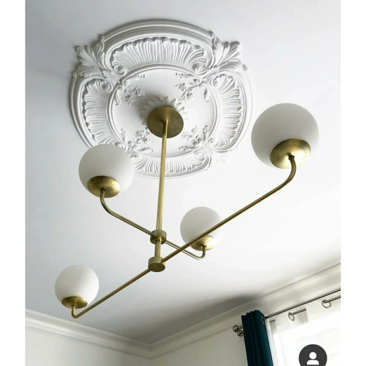 rozeta sufitowa gipsowa R-312 w aranżacji